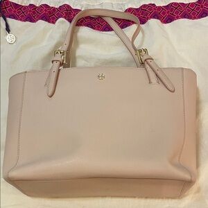 Tory Burch York Leather Tote in Light Oak (blush)